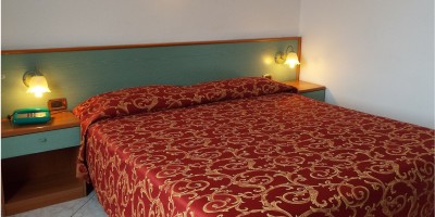 Mola Ideale - Hotel Ideale Varazze - Albergo Tre Stelle con Camere Vista Mare In Liguria - Room Mola Ideale