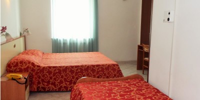 Marina Ideale - Hotel Ideale Varazze - Albergo Tre Stelle con Camere Vista Mare In Liguria - Room Marina Ideale